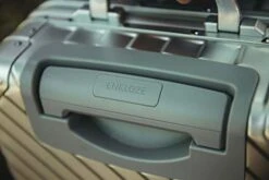 Enkloze KLASIK Aluminum Carry-On Suitcase - Spinner 100% Aluminum TSA Approved (Suitcase - 24", Silver) -Samsonite Shop 41qdHTUVtAL